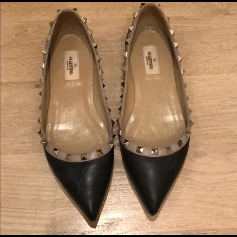 VALENTINO rock stud flats - Picture 1 of 9